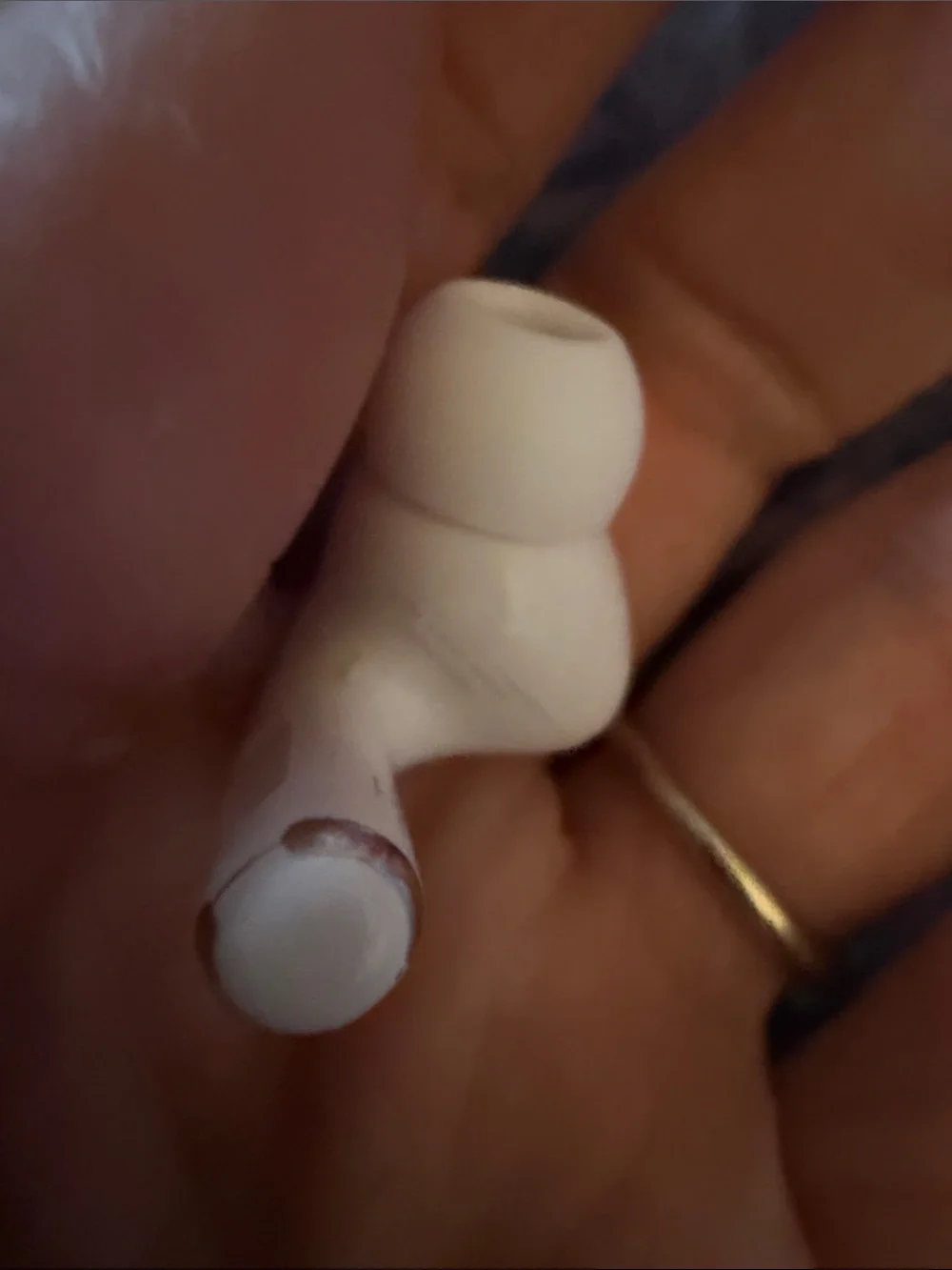 Apple White Earbud Headphones Charging Case